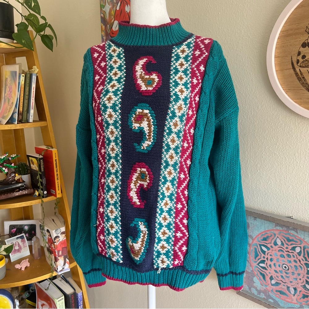 Vintage Patterned Winter Sweater - image 2